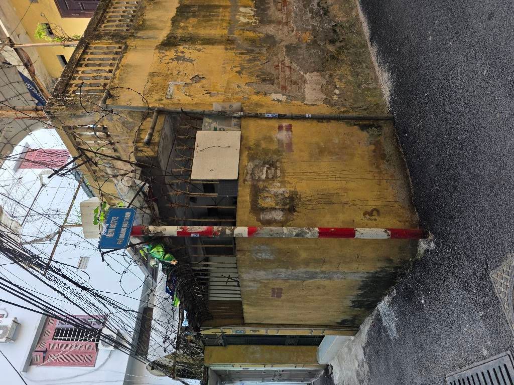 Bán nhà Hoàng Đạo Thành - diện tích 32.6m2 5 tầng - Nhà đẹp hiếm có - giá 15 tỷ