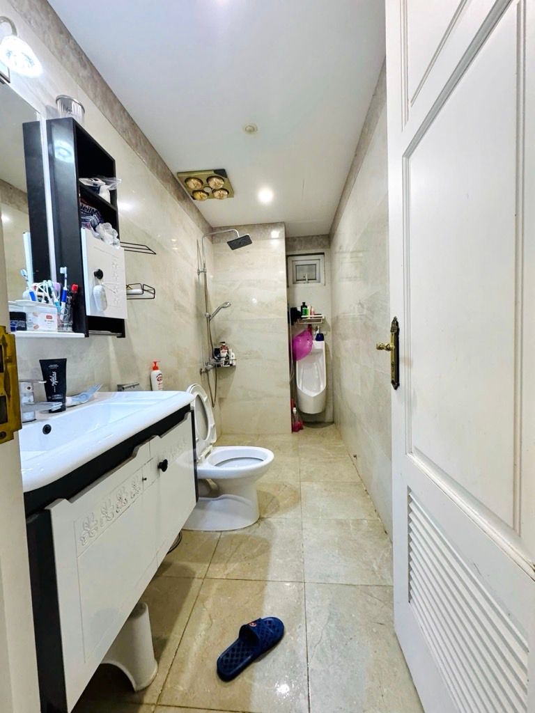 Bán nhà Khương Trung - diện tích 170m2 2 tầng - Cực hiếm, không gian sống như nhà mặt đất - giá 20 tỷ