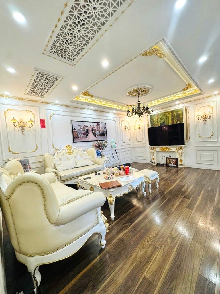 Bán nhà Khương Trung - diện tích 170m2 2 tầng - Cực hiếm, không gian sống như nhà mặt đất - giá 20 tỷ