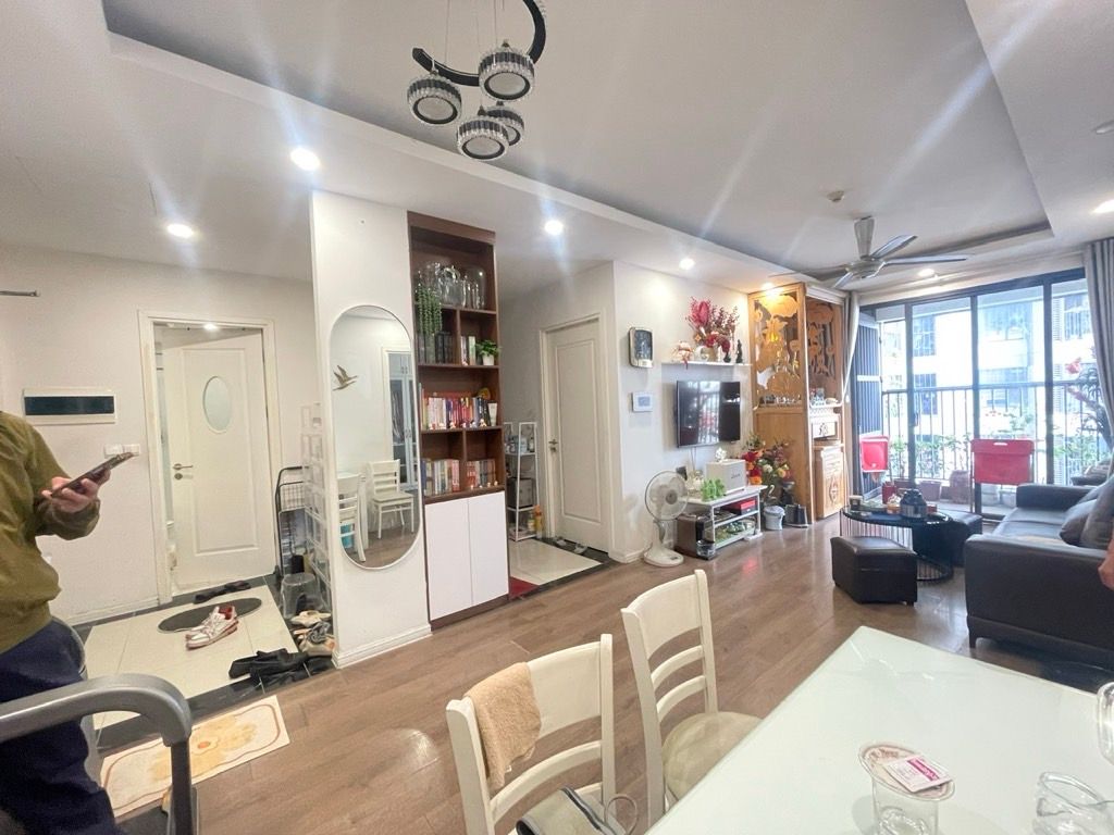 Bán nhà Minh Khai - diện tích 81.2m2 1 tầng - Nhà thoáng, nhiều ánh sáng - giá 9,5 tỷ