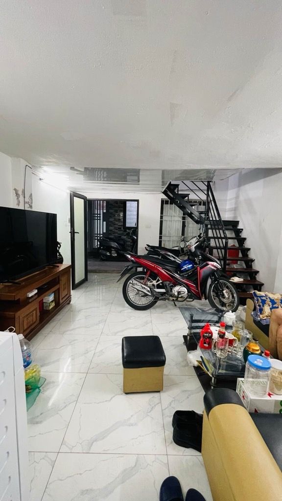 Bán nhà Định Công Thượng - diện tích 30m2 3 tầng - Lô Góc - giá 2,1 tỷ