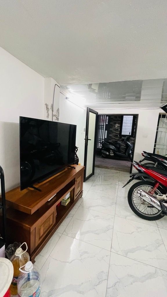 Bán nhà Định Công Thượng - diện tích 30m2 3 tầng - Lô Góc - giá 2,1 tỷ