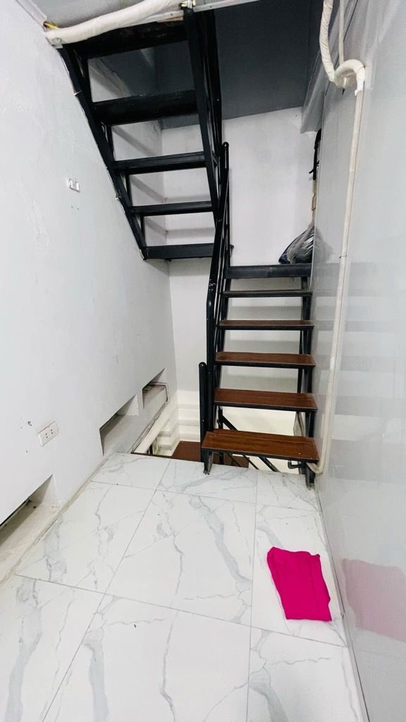 Bán nhà Định Công Thượng - diện tích 30m2 3 tầng - Lô Góc - giá 2,1 tỷ