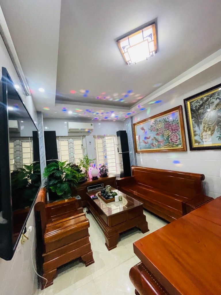 Bán nhà Nam Dư - diện tích 31m2 5 tầng - Lô góc - giá 10,9 tỷ