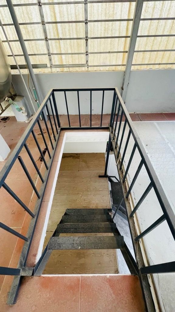 Bán nhà Vương Thừa Vũ - diện tích 42m2 5 tầng - Hai Mặt Ngõ - giá 9,6 tỷ