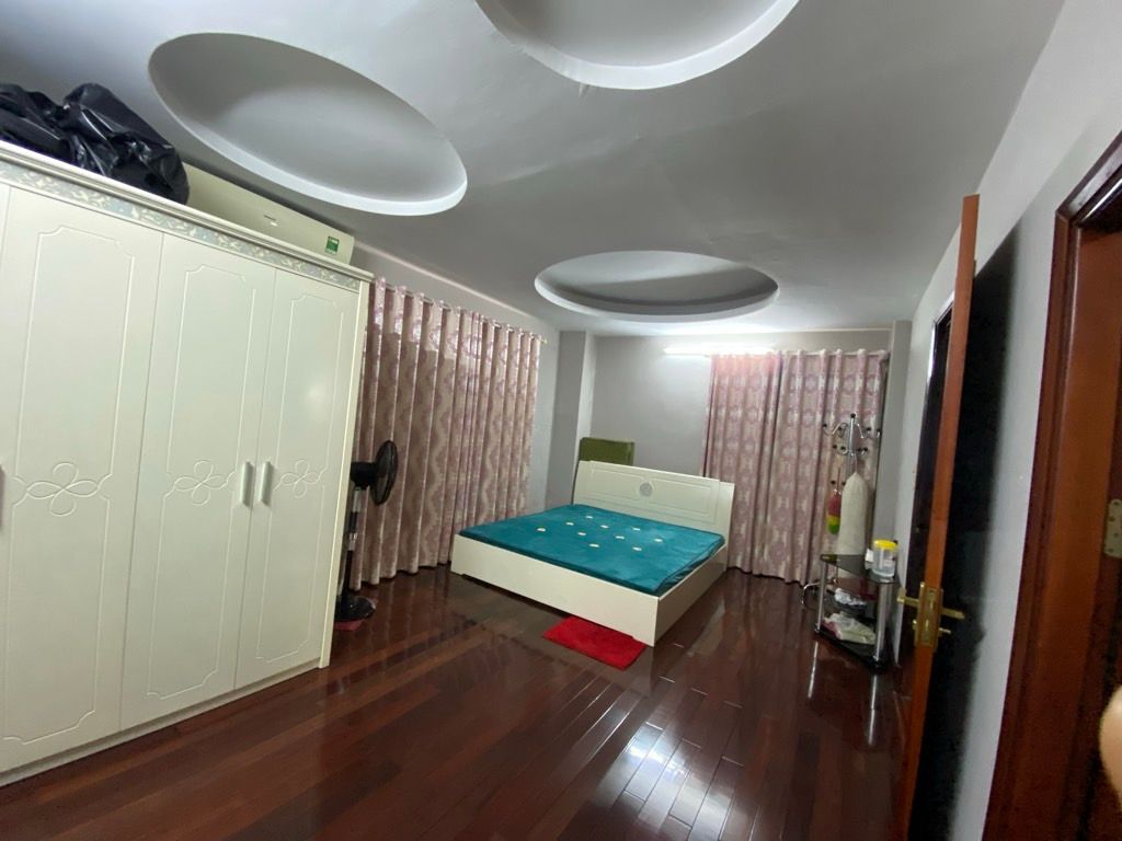 Bán nhà Xã Đàn - diện tích 32.4m2 6 tầng - ô tô tránh - giá 12 tỷ