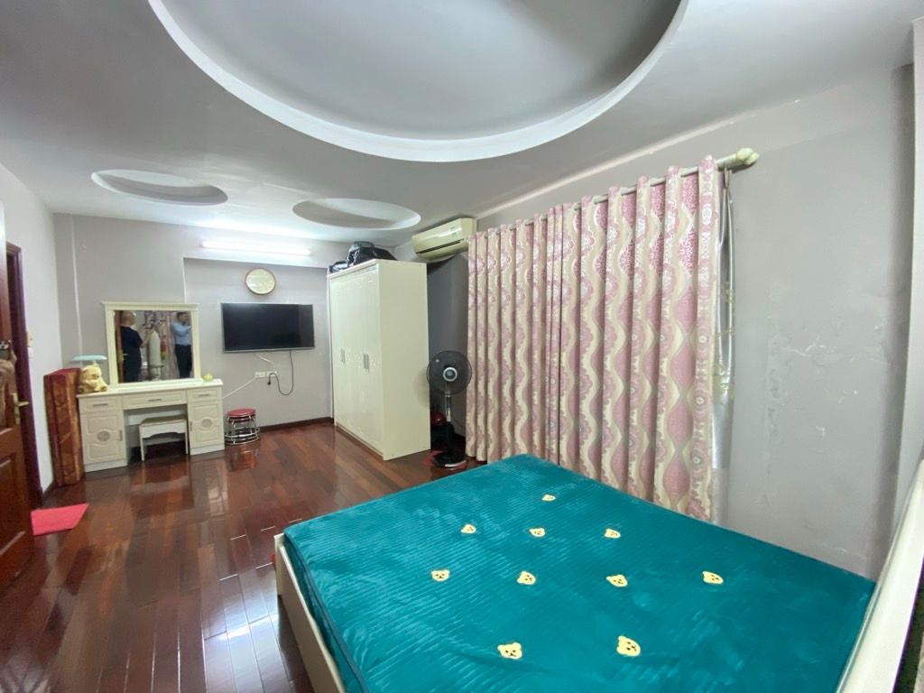 Bán nhà Xã Đàn - diện tích 32.4m2 6 tầng - ô tô tránh - giá 12 tỷ