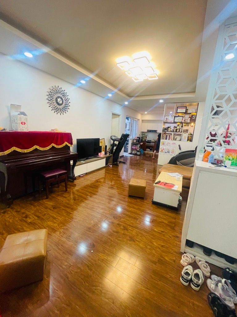 Bán nhà Trần Hoà - diện tích 103.5m2 1 tầng - Căn hộ lô góc - giá 8,2 tỷ