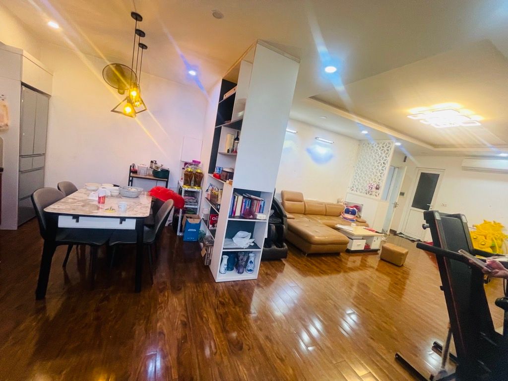 Bán nhà Trần Hoà - diện tích 103.5m2 1 tầng - Căn hộ lô góc - giá 8,2 tỷ