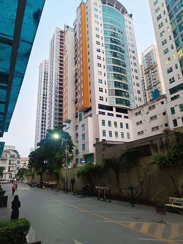 Bán nhà Lê Văn Lương - diện tích 138m2 1 tầng - Căn hộ cao cấp - giá 11,8 tỷ