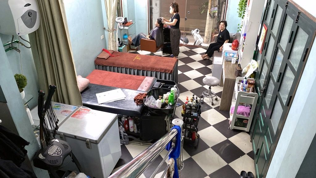 Bán nhà Tam Trinh - diện tích 109m2 6 tầng - Ngõ thông, kinh doanh sầm uất - giá 18,5 tỷ