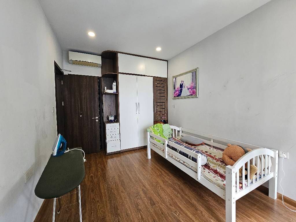 Bán nhà Tam Trinh - diện tích 96m2 22 tầng - Căn góc 3 ngủ thoáng mát - giá 11 tỷ