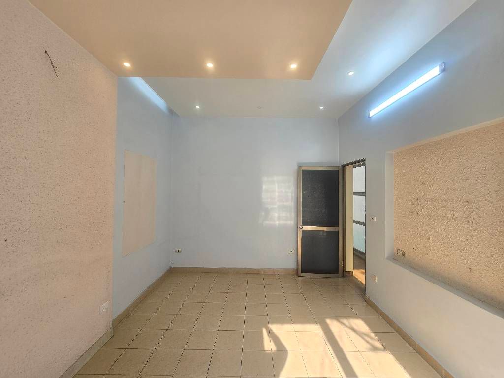 Bán nhà Yên Duyên - diện tích 52m2 4 tầng - Lô góc - giá 19 tỷ