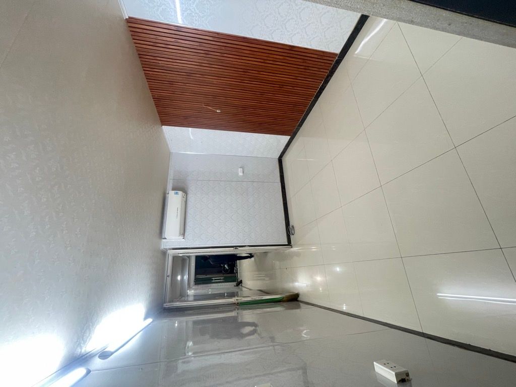 Bán nhà Bùi Ngọc Dương - diện tích 41m2 1 tầng - Ô TÔ ĐỖ CỬA KINH DOANH BUÔN BÁN - giá 4,6 tỷ