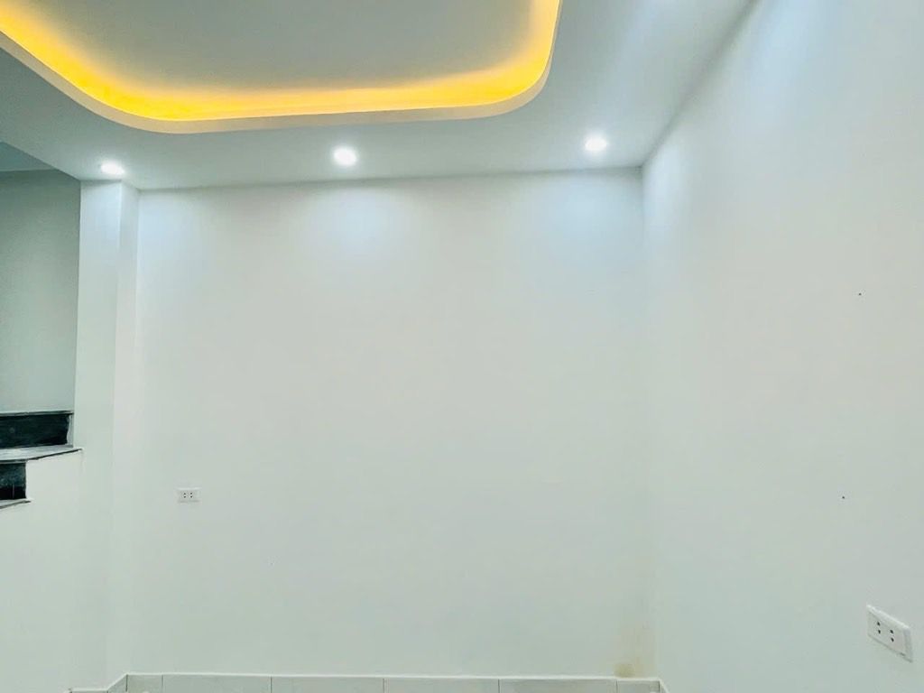 Bán nhà Nguyễn Xiển - diện tích 46m2 2 tầng - Ngõ thông - giá 2,5 tỷ