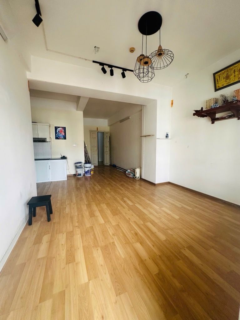 Bán nhà Lê Văn Lương - diện tích 63m2 14 tầng - Đối diện công viên Thanh Xuân - giá 5,45 tỷ