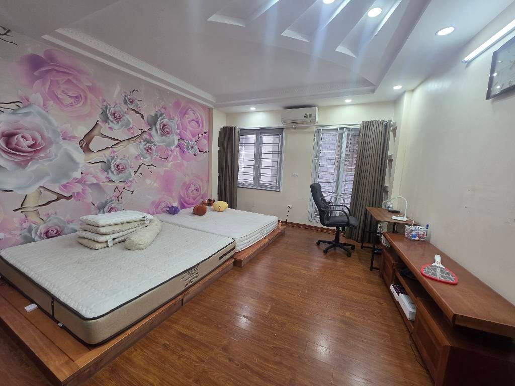 Bán nhà Minh Khai - diện tích 43.9m2 5 tầng - Ô TÔ ĐỖ CỬA - giá 14,8 tỷ