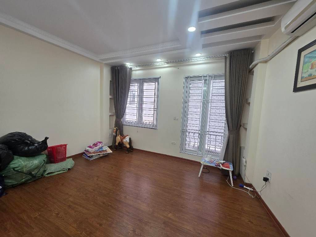 Bán nhà Minh Khai - diện tích 43.9m2 5 tầng - Ô TÔ ĐỖ CỬA - giá 14,8 tỷ