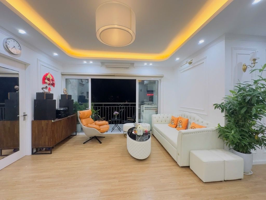 Bán nhà Đại Từ - diện tích 102m2 12 tầng - Căn hộ đẹp hoàn hảo - giá 8,4 tỷ