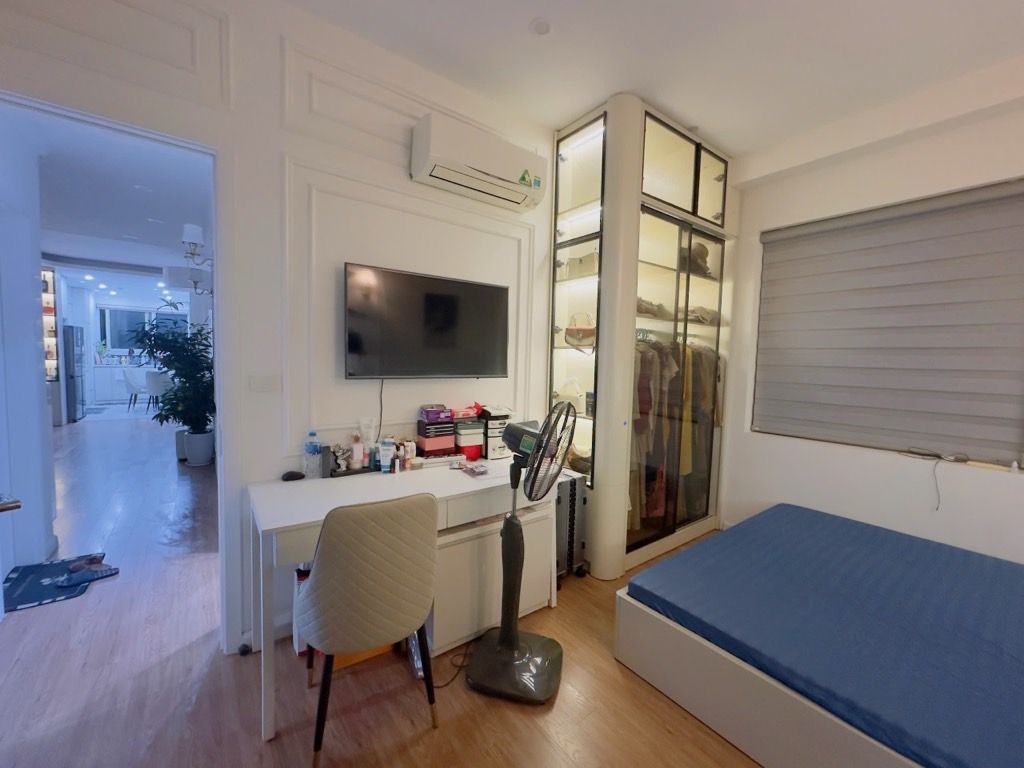 Bán nhà Đại Từ - diện tích 102m2 12 tầng - Căn hộ đẹp hoàn hảo - giá 8,4 tỷ