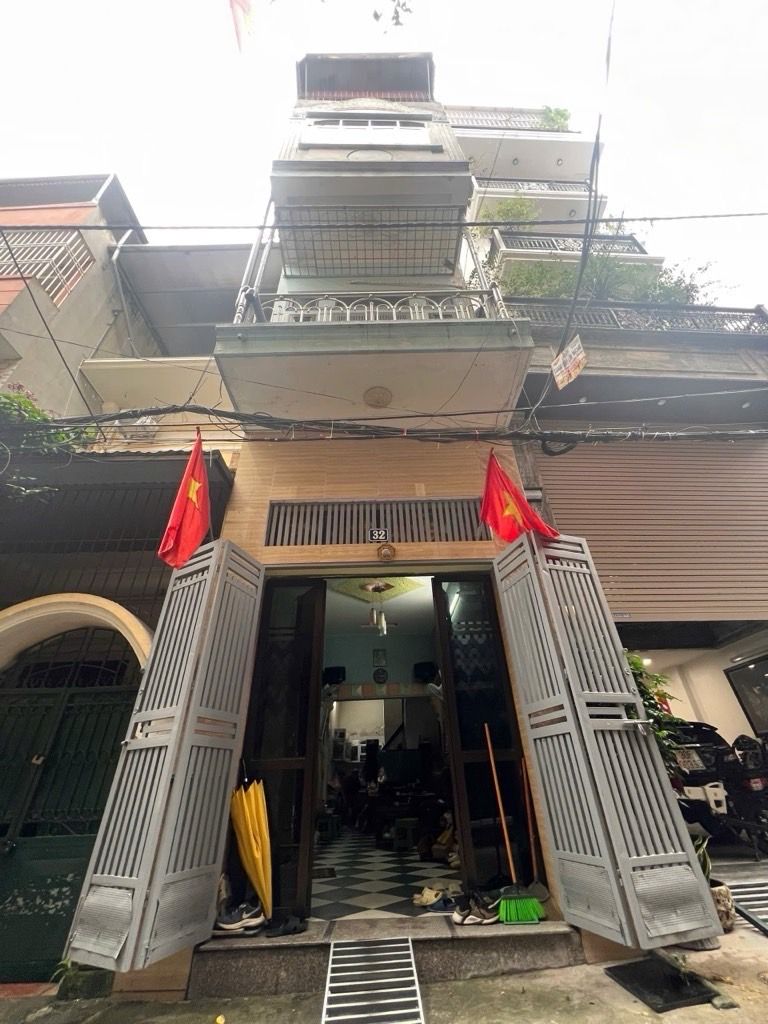Bán nhà Hoàng Mai - diện tích 35m2 3 tầng - Mặt ngõ thông ô tô tránh - giá 11,6 tỷ