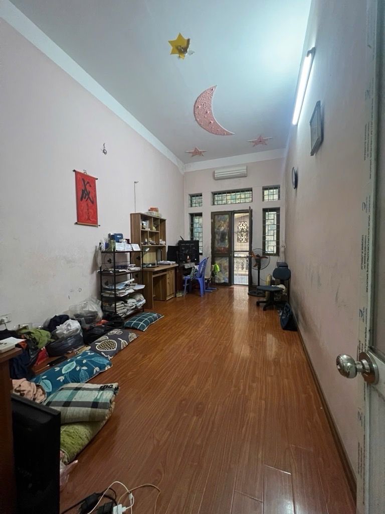 Bán nhà Hoàng Mai - diện tích 35m2 3 tầng - Mặt ngõ thông ô tô tránh - giá 11,6 tỷ