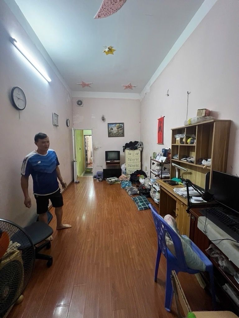 Bán nhà Hoàng Mai - diện tích 35m2 3 tầng - Mặt ngõ thông ô tô tránh - giá 11,6 tỷ