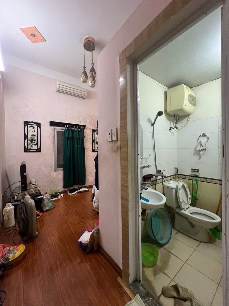 Bán nhà Hoàng Mai - diện tích 35m2 3 tầng - Mặt ngõ thông ô tô tránh - giá 11,6 tỷ