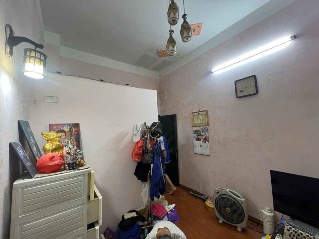 Bán nhà Hoàng Mai - diện tích 35m2 3 tầng - Mặt ngõ thông ô tô tránh - giá 11,6 tỷ