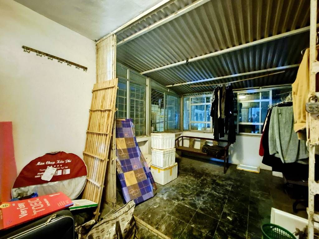 Bán nhà Bùi Ngọc Dương - diện tích 65m2 4 tầng - Căn hộ tập thể tầng 4 - giá 6,5 tỷ