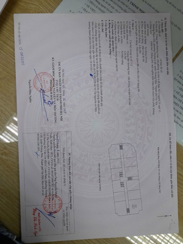 Bán nhà Trần Thủ Độ - diện tích 124.7m2 1 tầng - lô góc 3 ban công - giá 9,08 tỷ