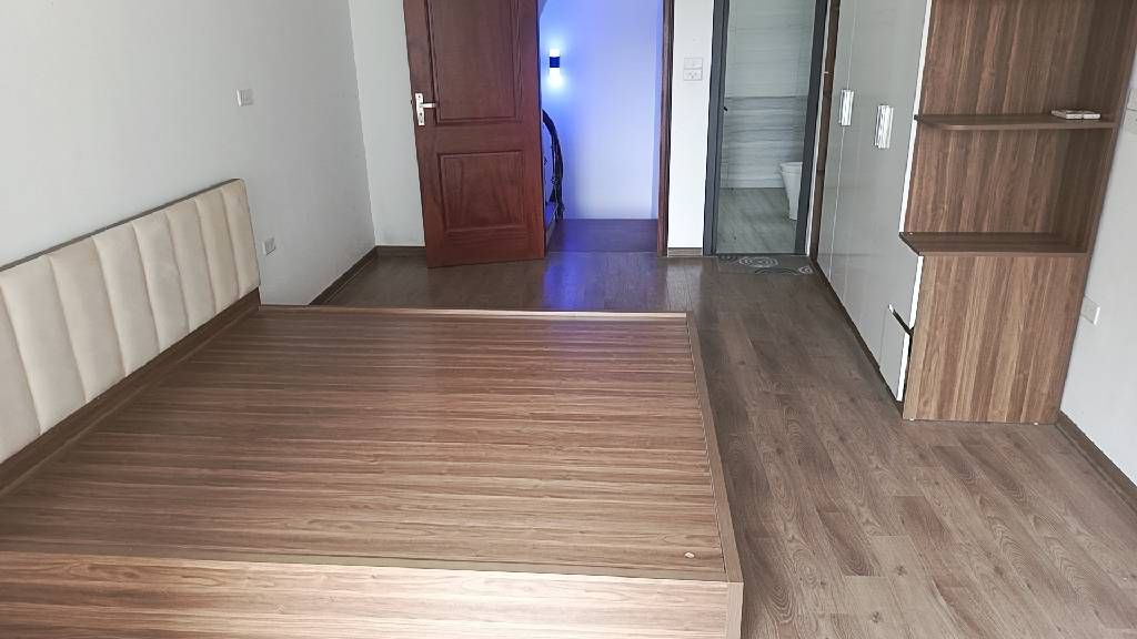 Bán nhà Đại Từ - diện tích 36m2 5 tầng - LÔ GÓC - Ô TÔ ĐỖ CỬA - giá 12,8 tỷ