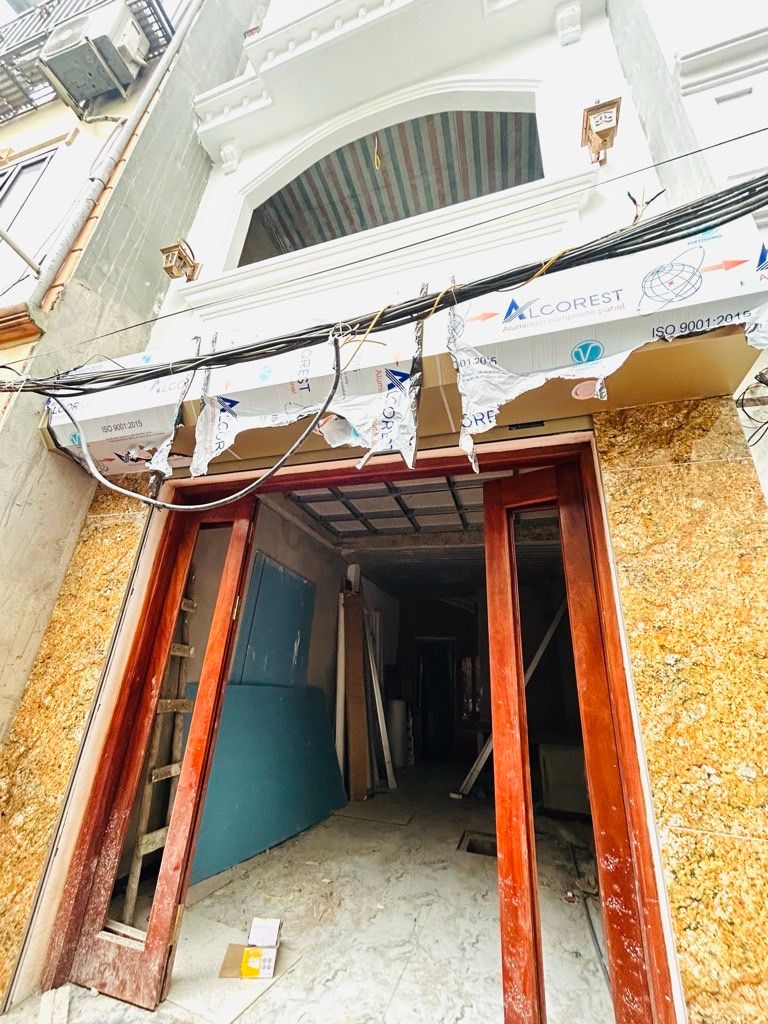 Bán nhà Lĩnh Nam - diện tích 30m2 6 tầng - Thang máy - giá 7,8 tỷ