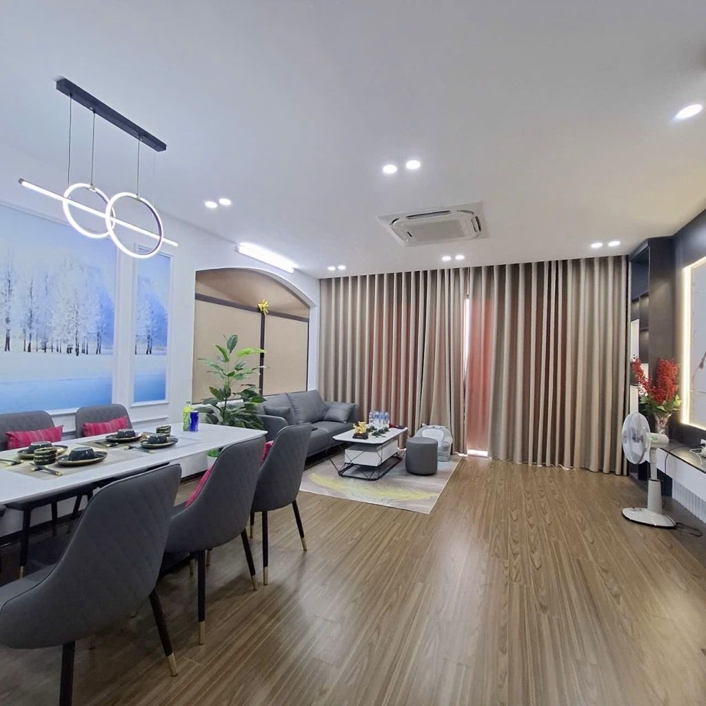 Bán nhà Vương Thừa Vũ - diện tích 46.4m2 7 tầng - 2 ô tô đỗ ngủ trong nhà - giá 20,7 tỷ