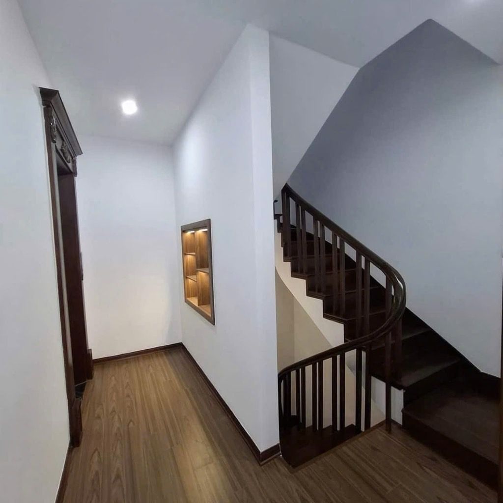 Bán nhà Vương Thừa Vũ - diện tích 46.4m2 7 tầng - 2 ô tô đỗ ngủ trong nhà - giá 20,7 tỷ