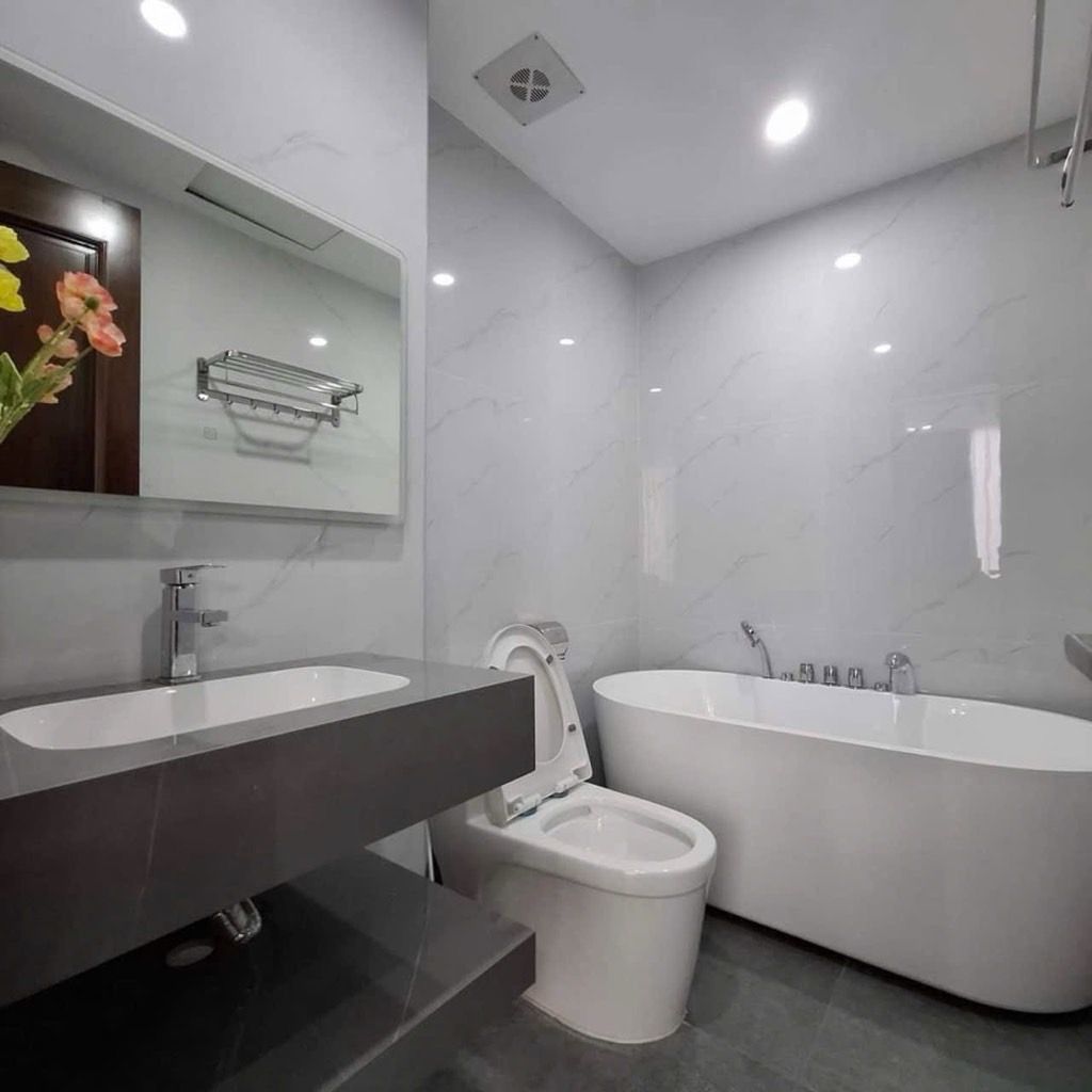 Bán nhà Vương Thừa Vũ - diện tích 46.4m2 7 tầng - 2 ô tô đỗ ngủ trong nhà - giá 20,7 tỷ