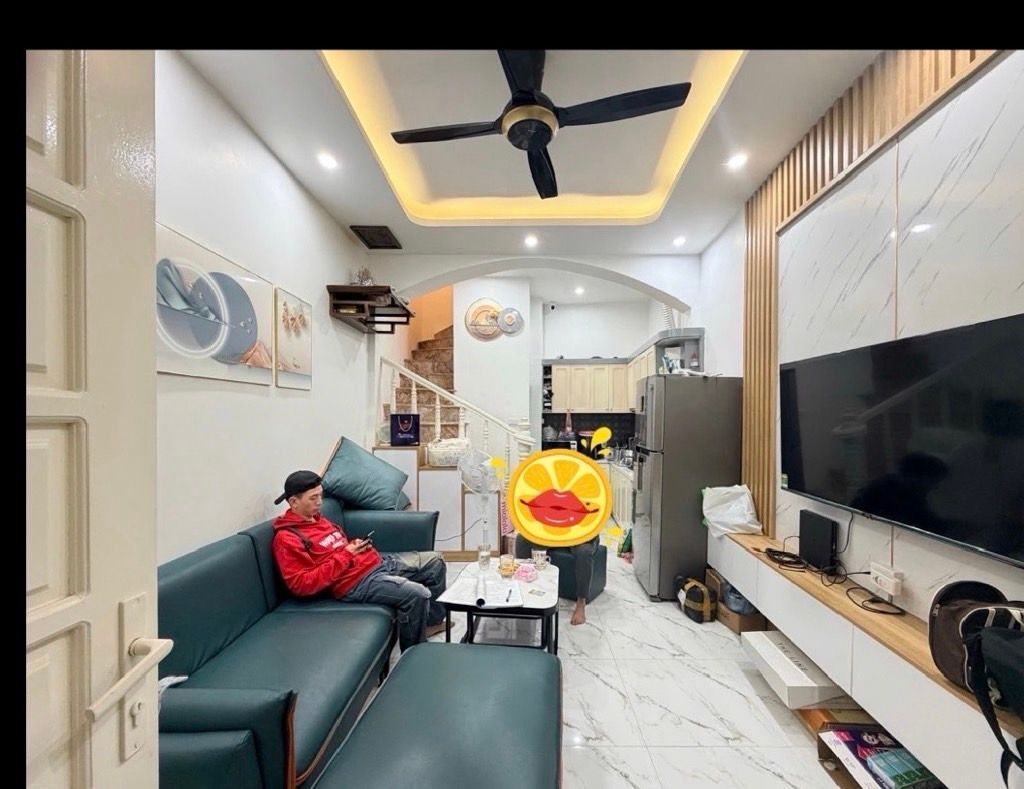 Bán nhà Minh Khai - diện tích 21,7m2 5 tầng - nhà dân xây đủ công năng - giá 5,8 tỷ