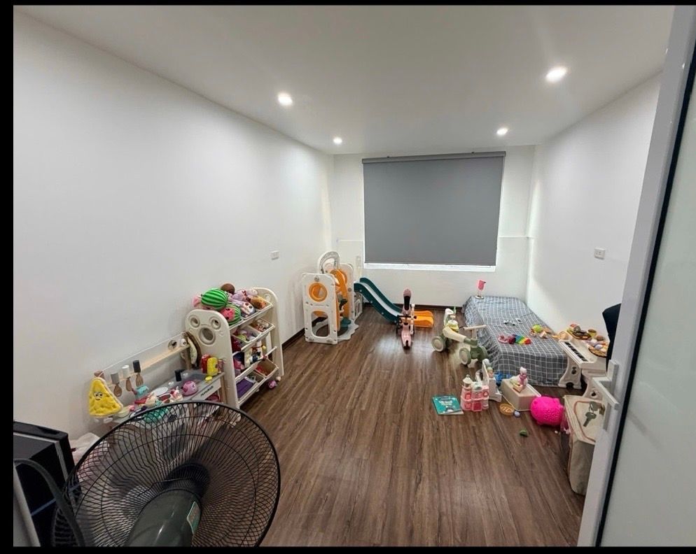 Bán nhà Minh Khai - diện tích 21,7m2 5 tầng - nhà dân xây đủ công năng - giá 5,8 tỷ