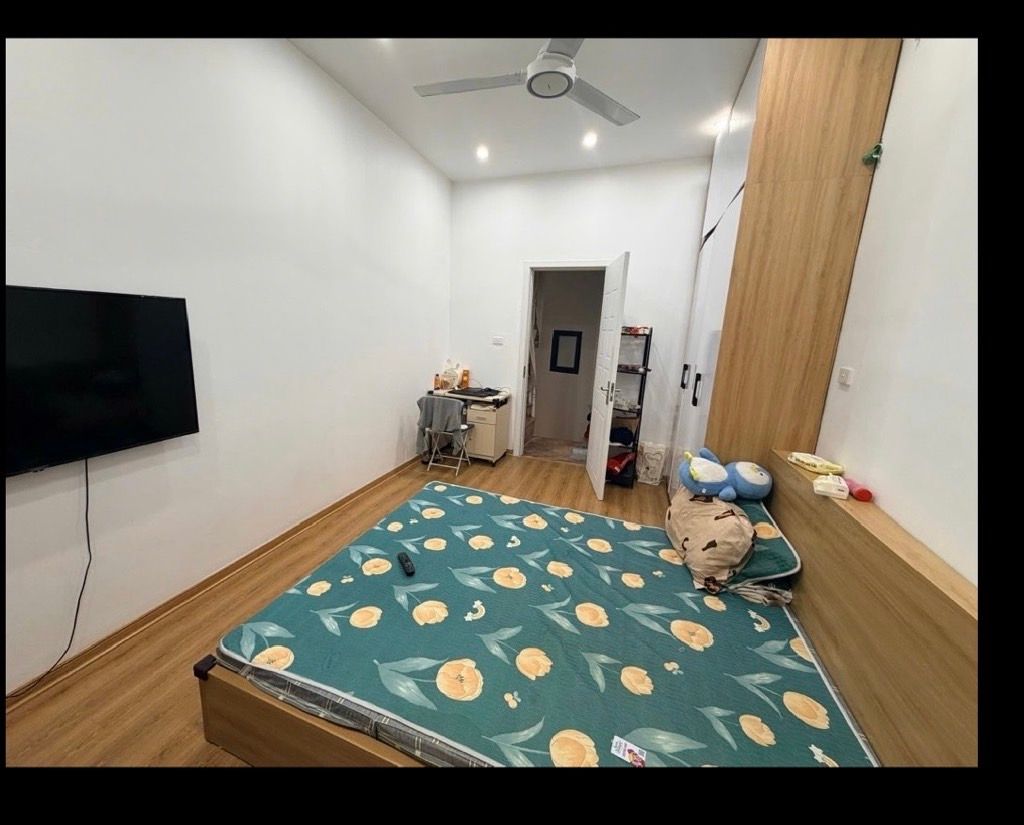 Bán nhà Minh Khai - diện tích 21,7m2 5 tầng - nhà dân xây đủ công năng - giá 5,8 tỷ