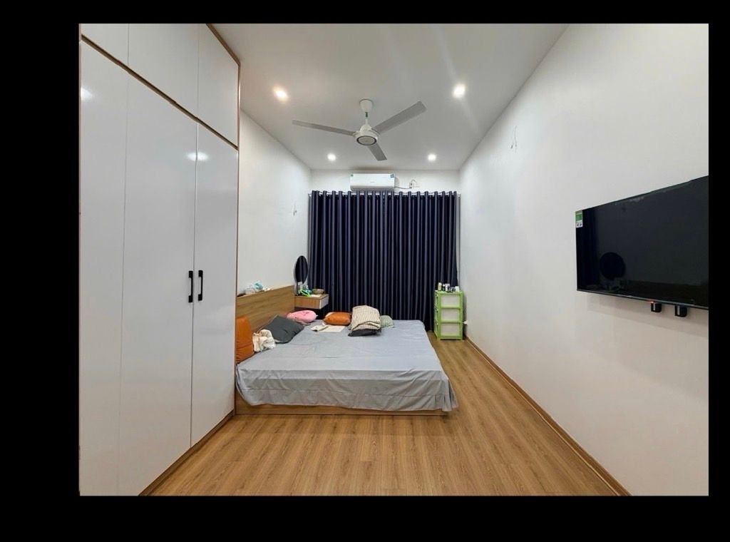 Bán nhà Minh Khai - diện tích 21,7m2 5 tầng - nhà dân xây đủ công năng - giá 5,8 tỷ