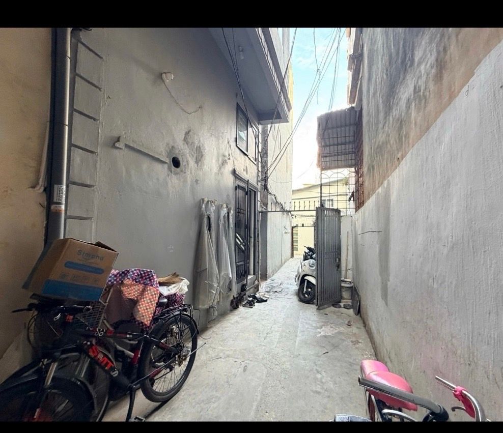 Bán nhà Minh Khai - diện tích 21,7m2 5 tầng - nhà dân xây đủ công năng - giá 5,8 tỷ