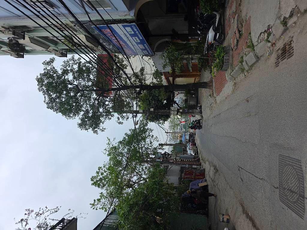 Bán nhà Giải Phóng - diện tích 61m2 6 tầng - ngõ ô tô tránh - giá 18,2 tỷ