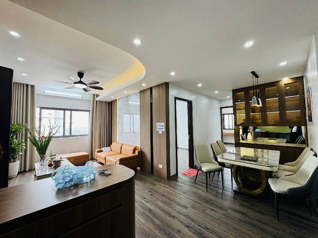 Bán nhà Lĩnh Nam - diện tích 98m2 1 tầng - Lô góc 3 mặt thoáng - giá 6,98 tỷ