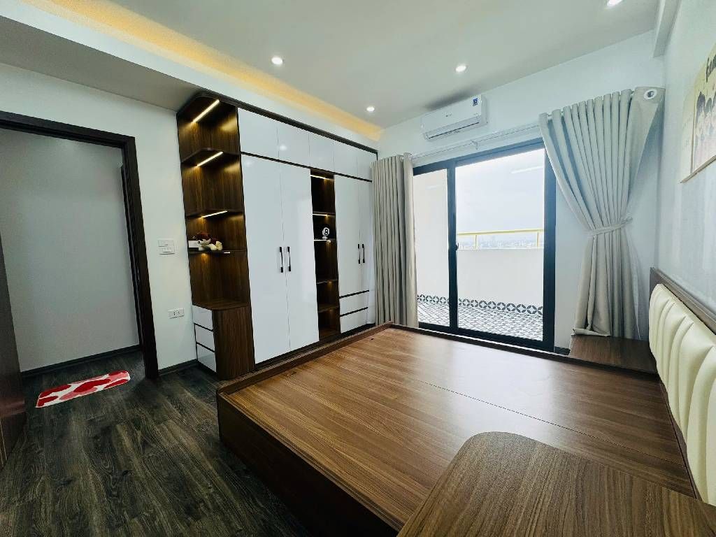 Bán nhà Lĩnh Nam - diện tích 98m2 1 tầng - Lô góc 3 mặt thoáng - giá 6,98 tỷ