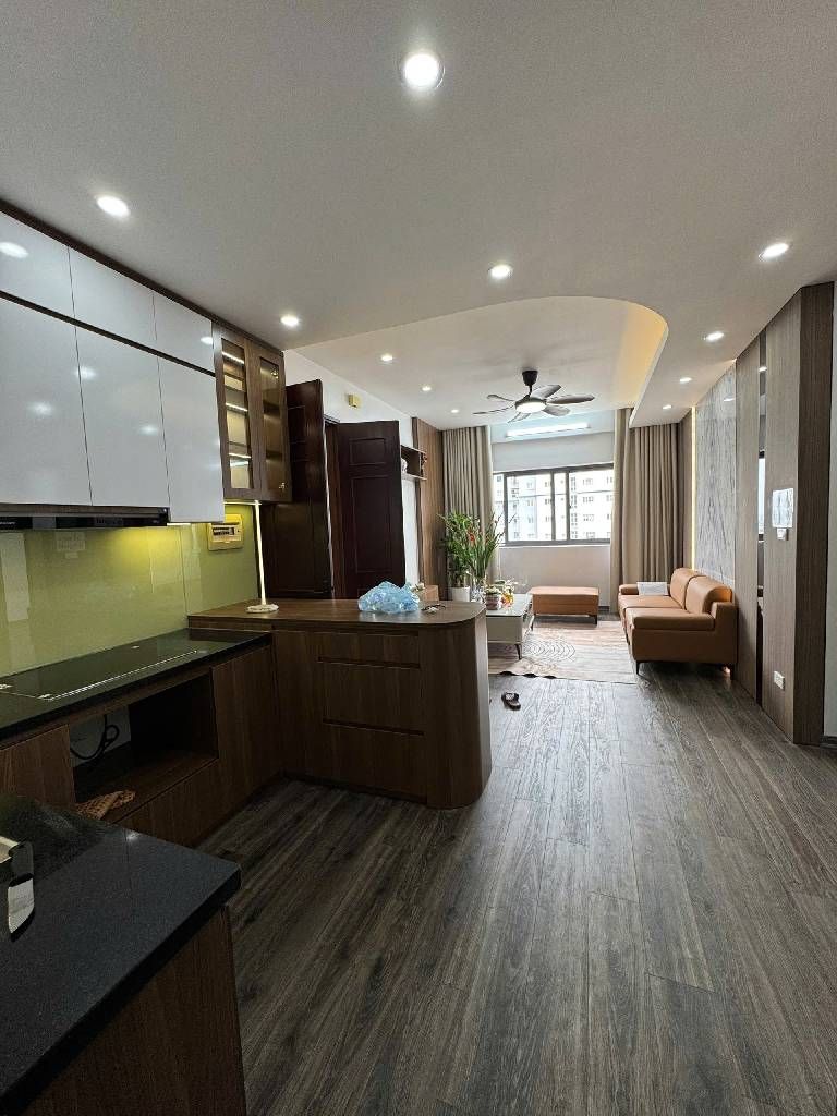 Bán nhà Lĩnh Nam - diện tích 98m2 1 tầng - Lô góc 3 mặt thoáng - giá 6,98 tỷ