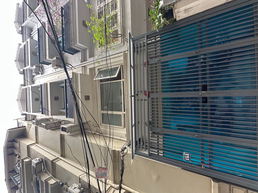 Bán nhà Phương Mai - diện tích 46m2 5 tầng - ô tô đỗ cửa - giá 21 tỷ