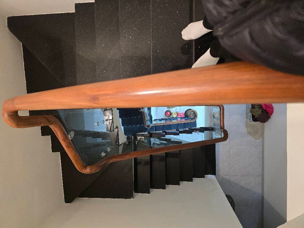 Bán nhà Định Công Thượng - diện tích 44.7m2 4 tầng - Nhà đẹp rất mới, Nội thất thiết kế theo phòng rất đẹp - giá 15,5 tỷ