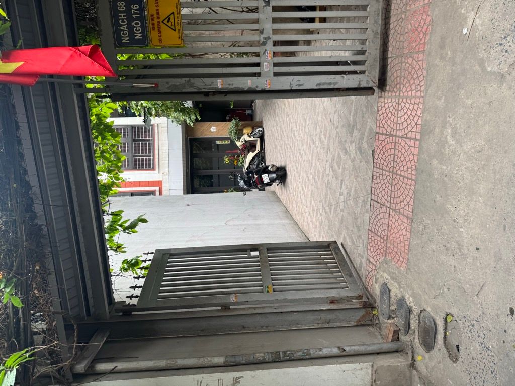 Bán nhà Trương Định - diện tích 30m2 5 tầng - Ô TÔ GẦN NHÀ - giá 9,8 tỷ