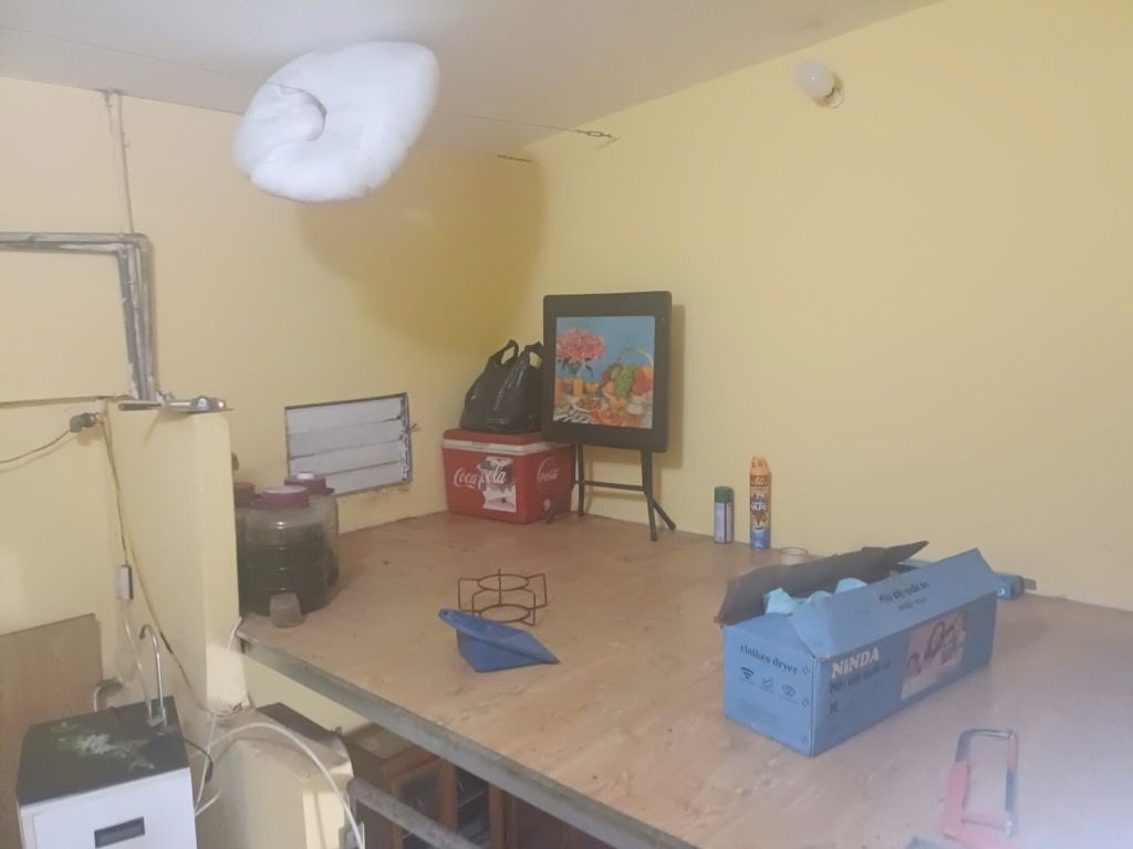 Bán nhà Định Công Thượng - diện tích 43m2 2 tầng - ô tô tránh - giá 2,1 tỷ