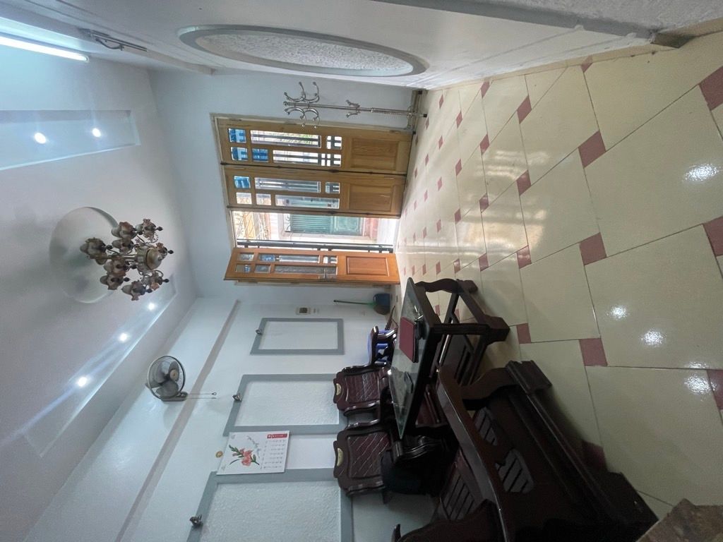 Bán nhà Lĩnh Nam - diện tích 30.1m2 4 tầng - giá 9,9 tỷ